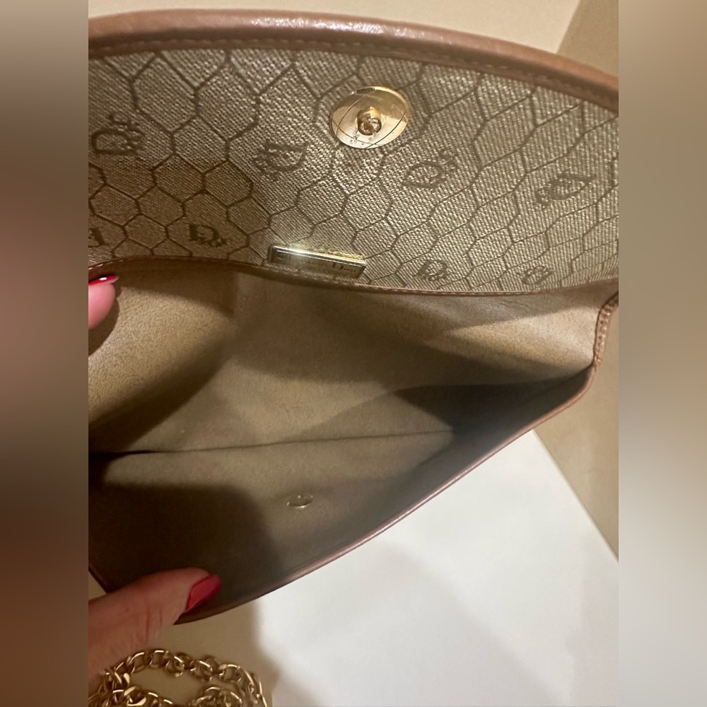 Christian Dior Vintage, Honeycomb, Coated Canvas Pouch w/added unbranded chain - Picture 11 of 13